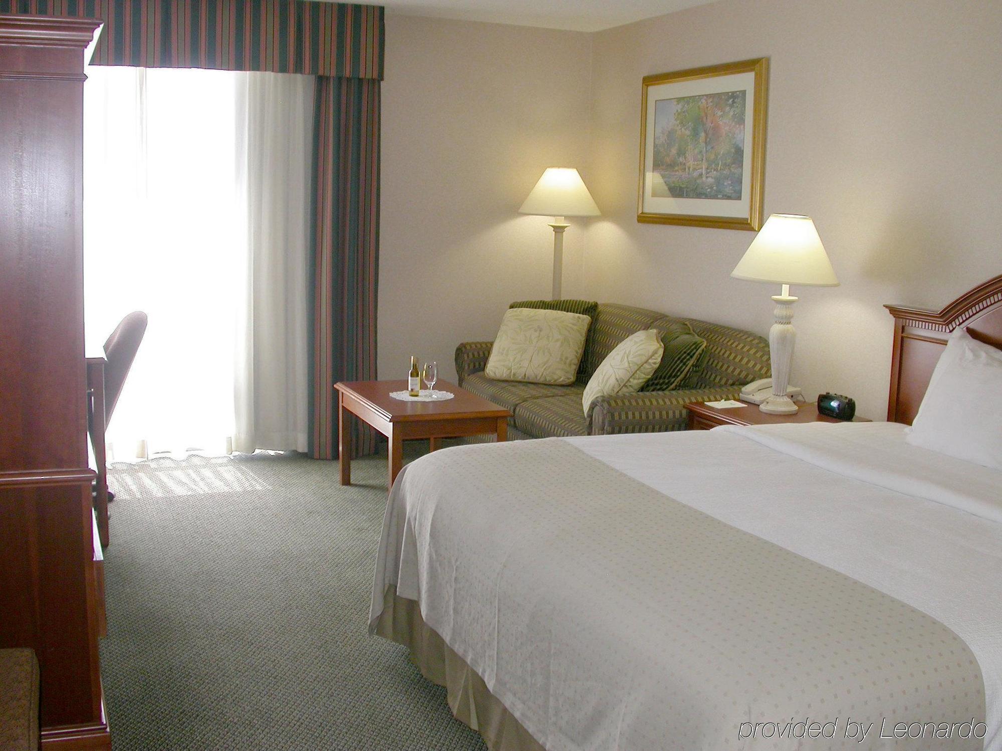 Wyndham Visalia Hotel Quarto foto